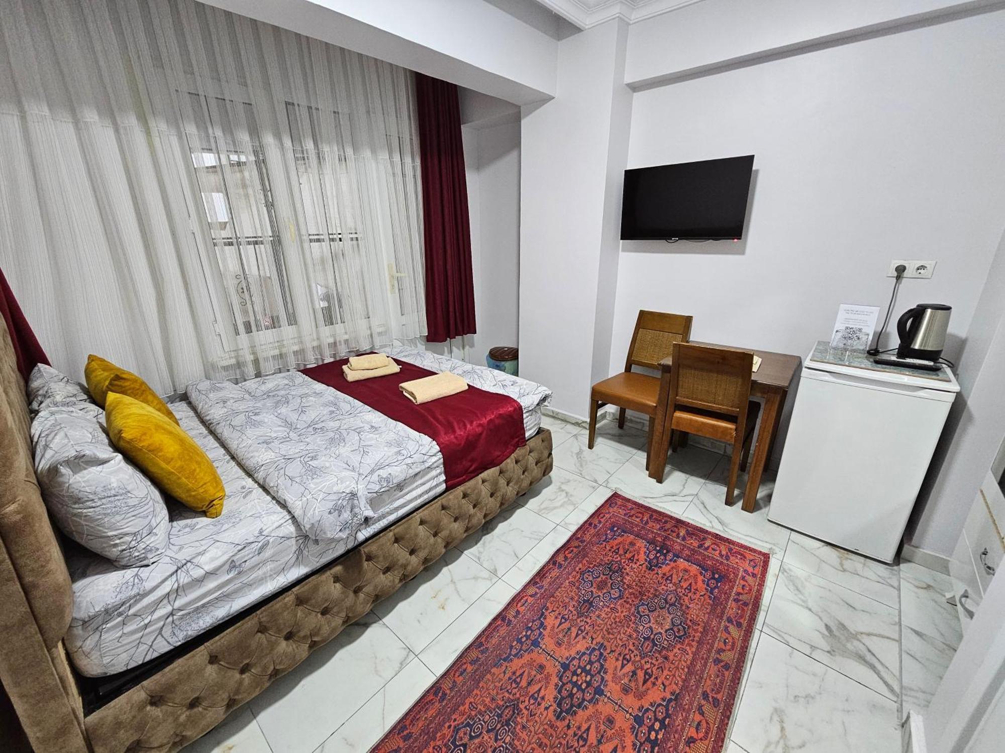 Pembe Hotel Istanbul Exterior photo